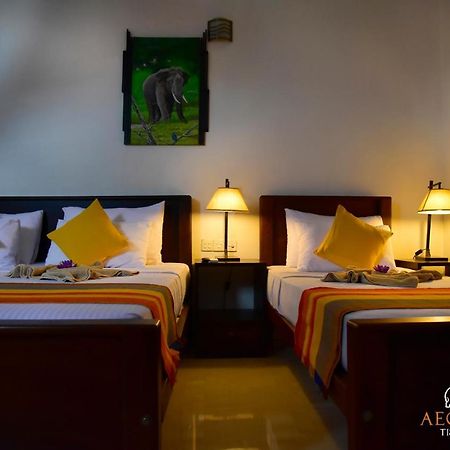 Aeon Hotel Tissamaharama Eksteriør billede